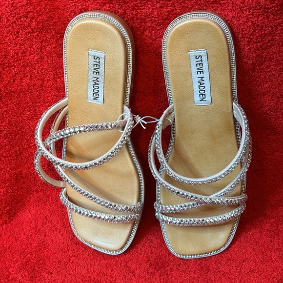 Steve Madden Women’s Size 7 Sandals Slip On Silver Rhinestones Bling - NWOT - Picture 6 of 7